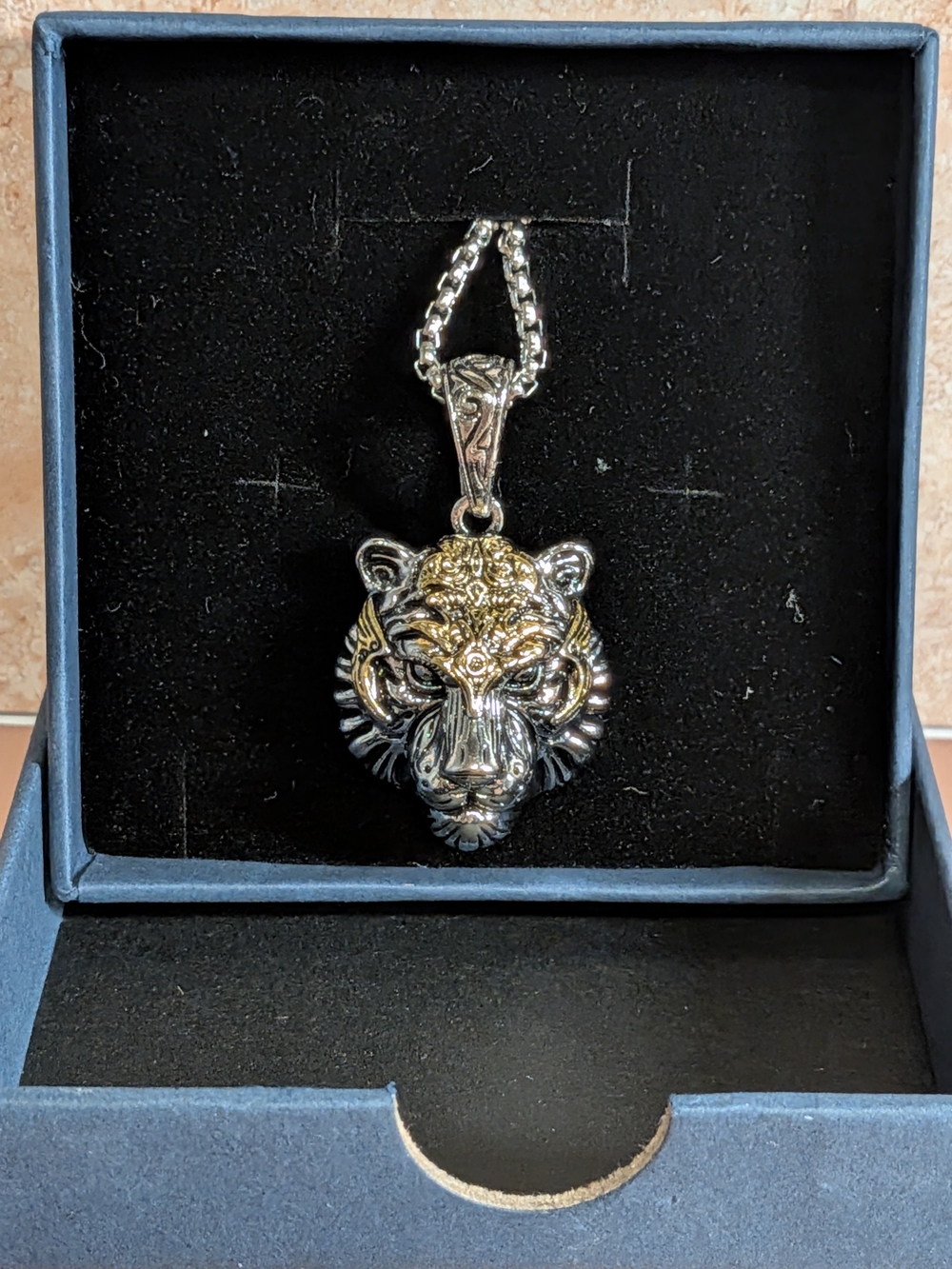 Two-Tone Tiger Head Pendant Necklace